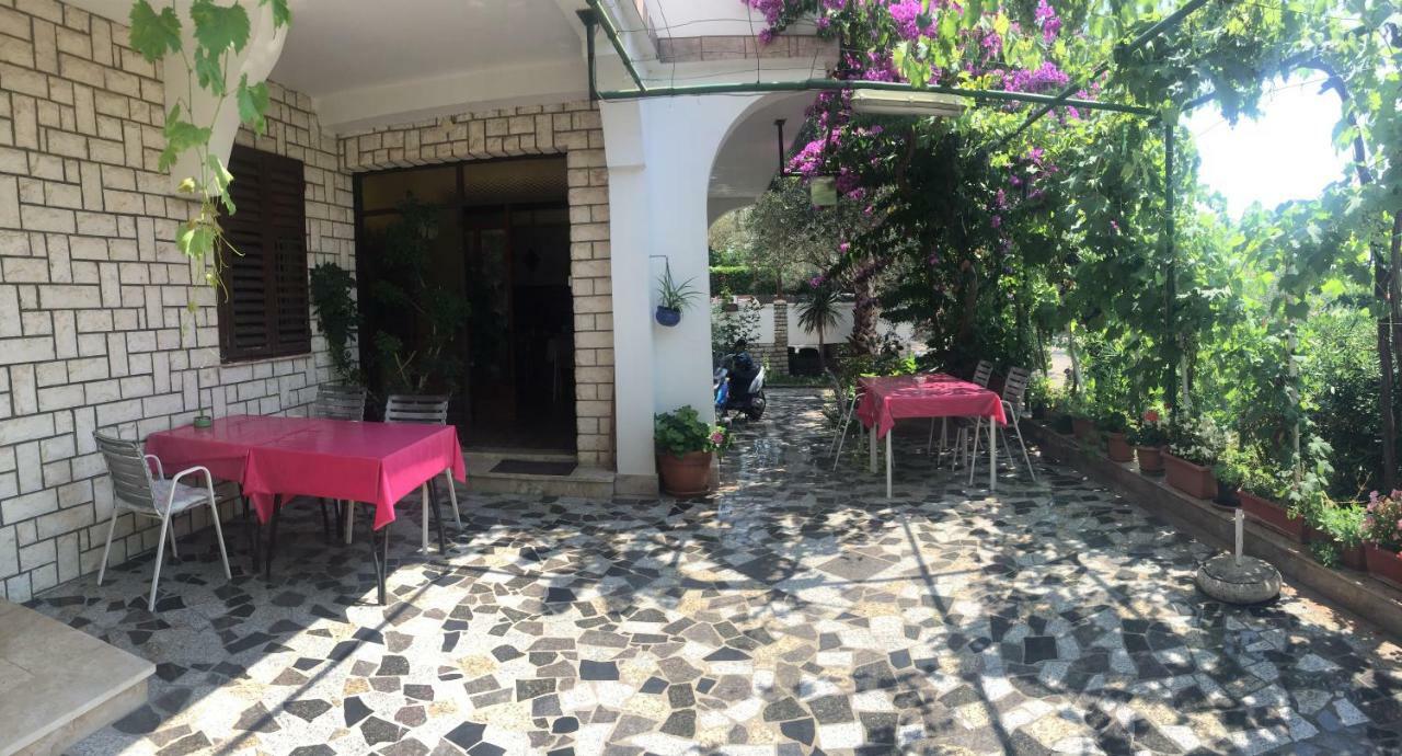 Apartments Matusan Palit Esterno foto